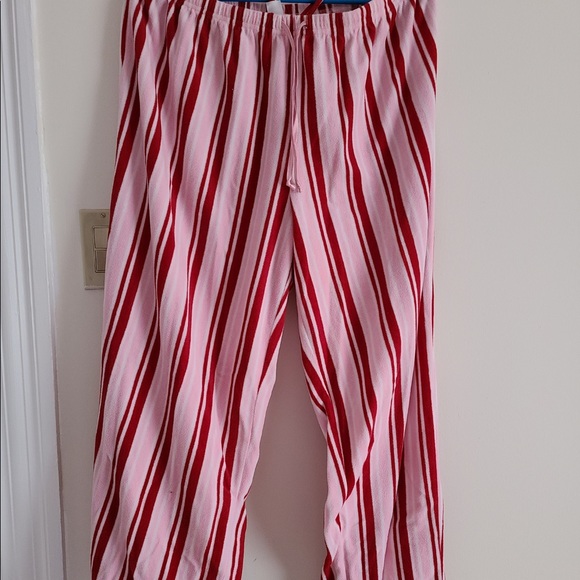 Delicates Pajama Set - Picture 2 of 5